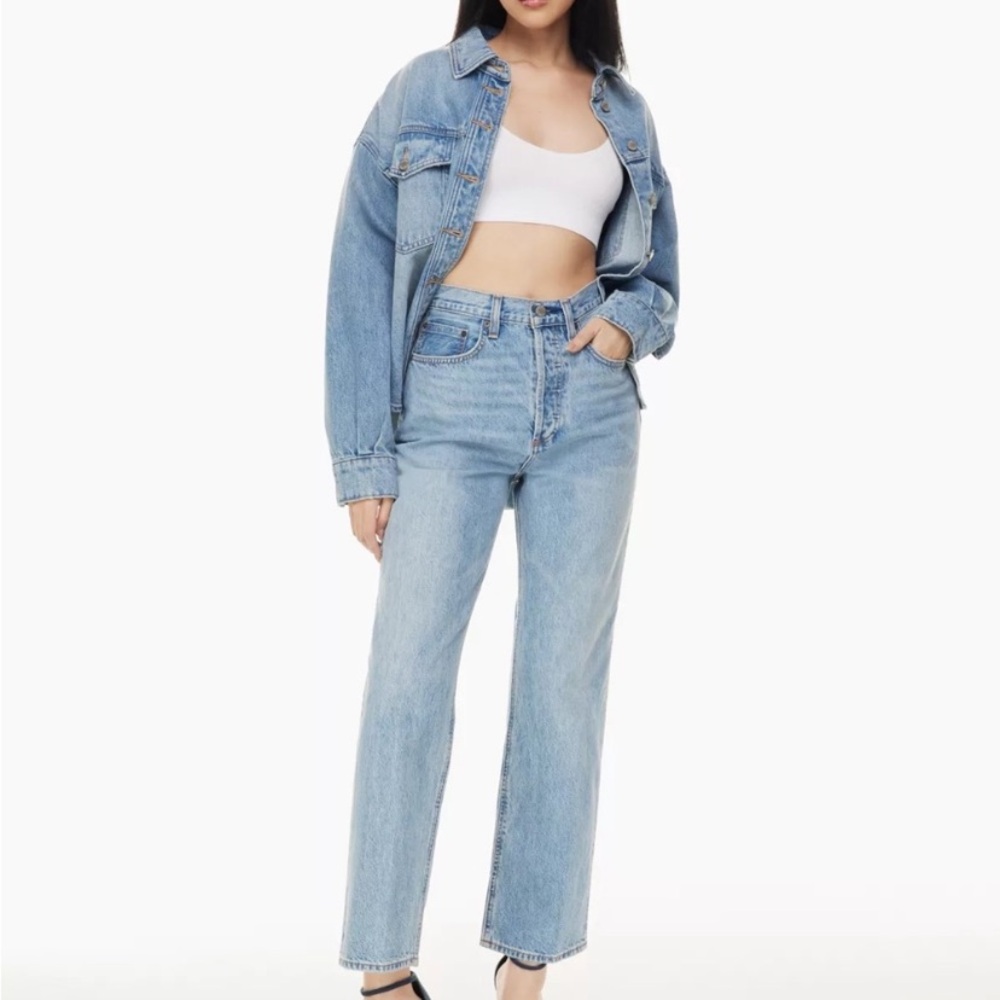 Denim Forum THE '90S JONI HI-RISE LOOSE JEAN  Aritzia 23